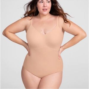 NEW Honeylove Cami Bodysuit in L